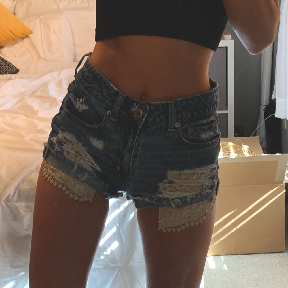 Crochet detail high waisted shorts